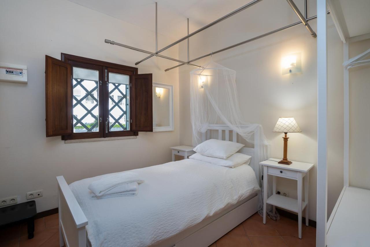 Holiday Villa In Elite Residential Area Of Фару Екстер'єр фото